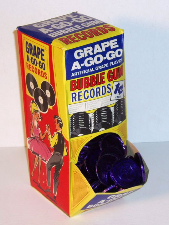 レコードの形をした1960年代のお菓子 / Grape A-Go-Go Bubble Gum Records